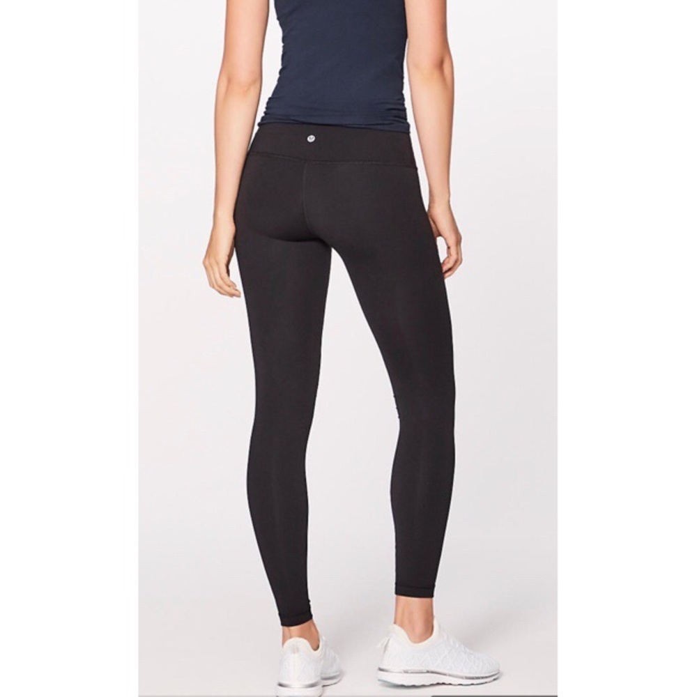 WUNDER UNDER LULULEMONS HALF OFF✨